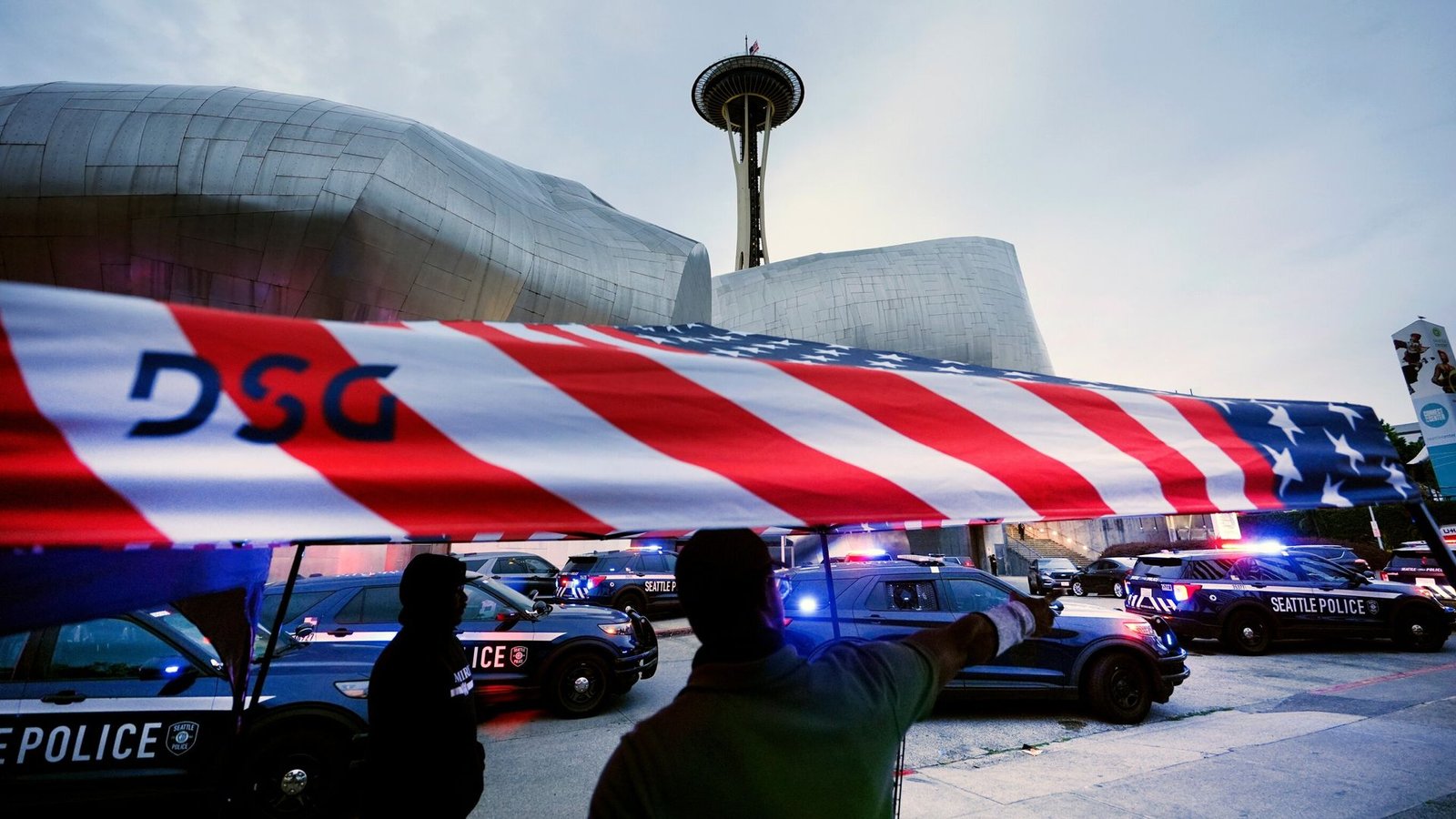 Teenage boy, 15, among three suspects in Seattle food festival shooting