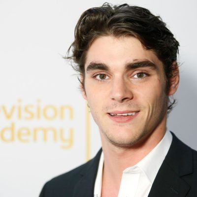 Breaking Bad star RJ Mitte dies aged 34